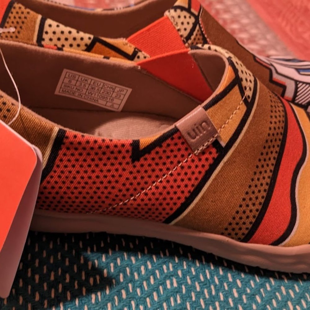 UIN Sunset in Santorini slip ons